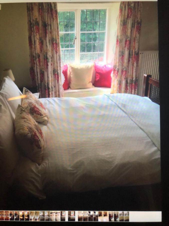 Horse & Hound Inn Broadway  Bagian luar foto